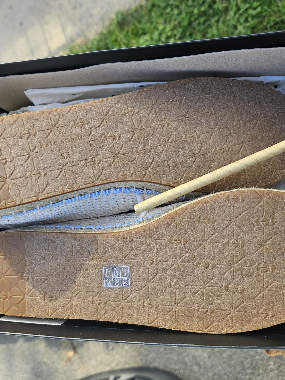 Brand NEW Kate Spade Floral Embroidered Espadrilles